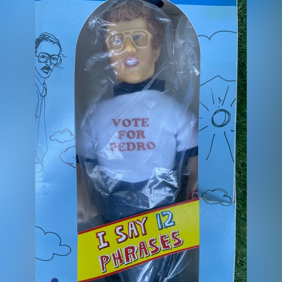 Napoleon Dynamite Talking Doll and Adult XL VOTE FOR PEDRO t-shirt | NO DVD - Picture 4 of 5